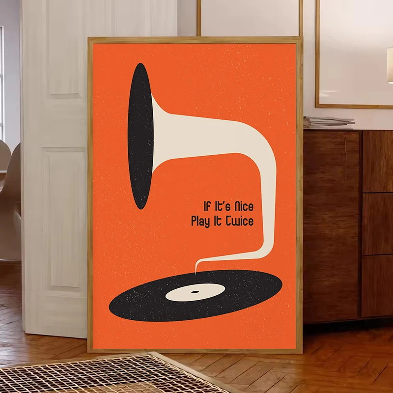 Mid Century Vinyl Record Canva - مراجعة Home Office Minimalist وسعره